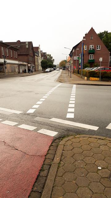 Diese Furtmarkierung hält der ADFC für rechtswidrig Foto: ADFC