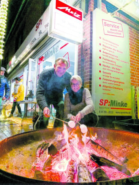 Bei Edmund und Jacqueline Minke gab es Marshmallow am Lagerfeuer