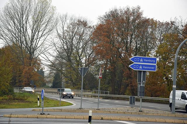 Die Jesteburger Straße in Höhe der Autobahnanschlussstelle Hittfeld Fotos: ts