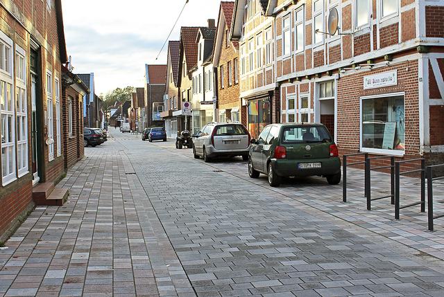 Nach jahrelanger Bauzeit ist die Lange Straße fertig gestellt worden