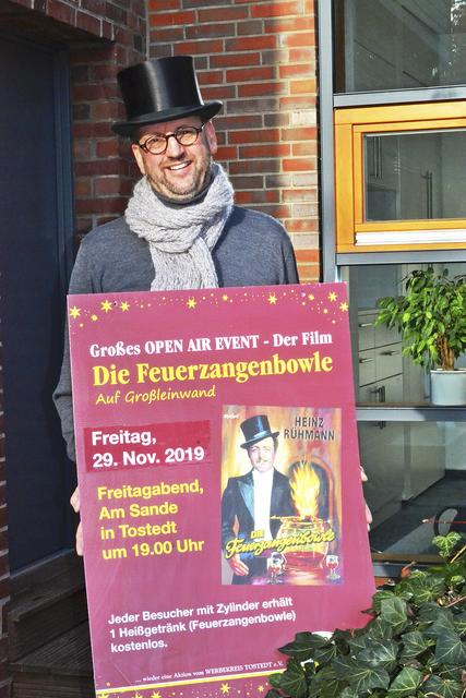 Marktmeister Detlef Voß wirbt für den Besuch der Filmvorführung