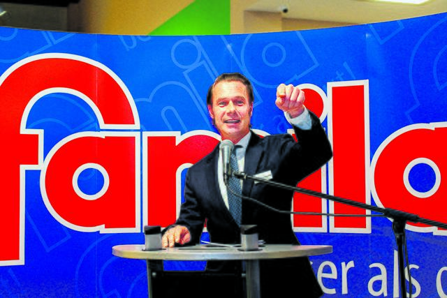  "famila"- Geschäftsführer Christian Lahrtz begrüßte die Gäste am Mittwochabend