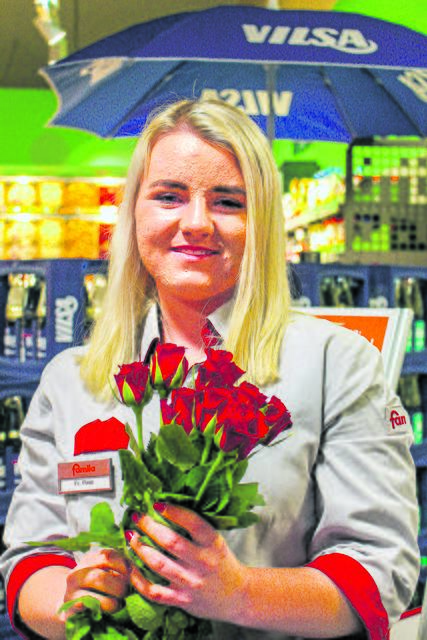 Vivienne Pose hatten für jeden Kunden am Donnerstag eine Rose