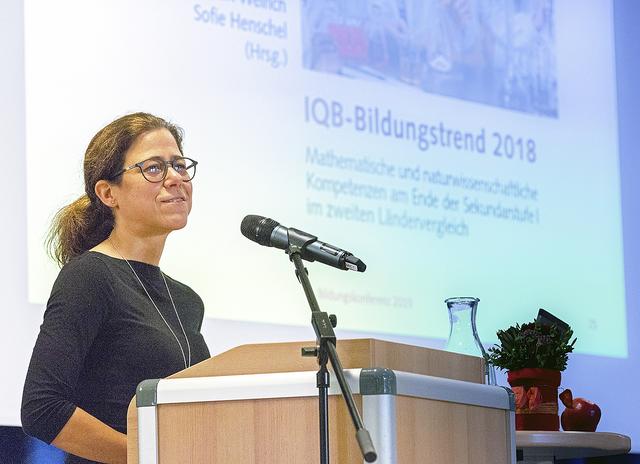 Dr. Stephanie Kowitz-Harms hielt einen Impulsvortrag zur Bildung in den MINT-Fächern
