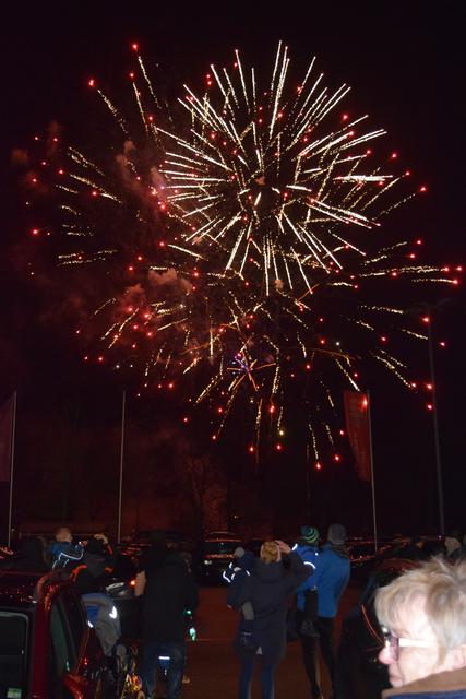 Impressionen: Neujahrsfeuerwerk bei Famila in Winsen 