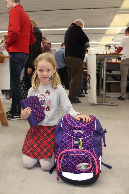 Antonia (6) aus Buxtehude hat sich einen Schulranzen von Ergobag ausgesucht