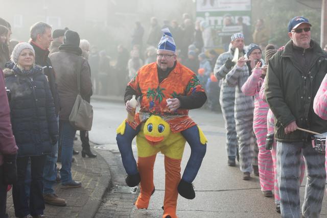 Tolle Kostüme sind beim Umzug Pflicht