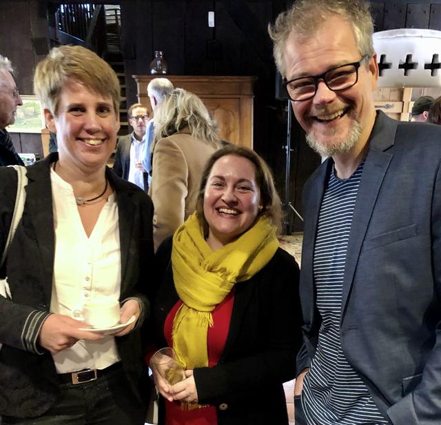 Bettina Fritsche (Direktorin der Grundschule Jesteburg, v. li.) Iris Strunk (Direktorin der Oberschule Jesteburg) und Dr. Andreas Bertow (Didaktischer Leiter der Oberschule)