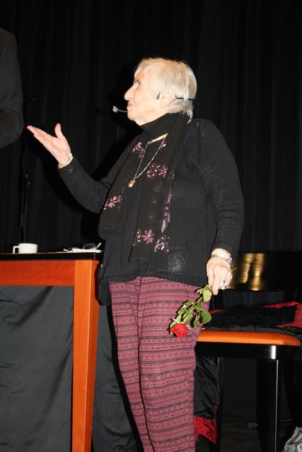 Zeitzeugin und Mahnerin: Esther Bejarano beeindruckte die Zuhörer beim Holocaust-Gedenktag