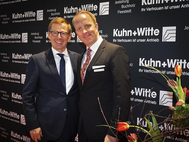 Oliver Bohn (li., Geschäftsführung Kuhn +Witte) mit Mitarbeiter Kalle Hintmann | Foto: Gilbert Studios Jesteburg