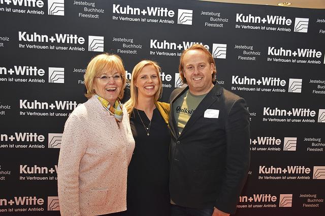 Schauten sich den neuen AUDI Terminal an (v.li.): Heide Nemitz, Amelie Polter und Nils Battenfeld | Foto: Gilbert Studios Jesteburg