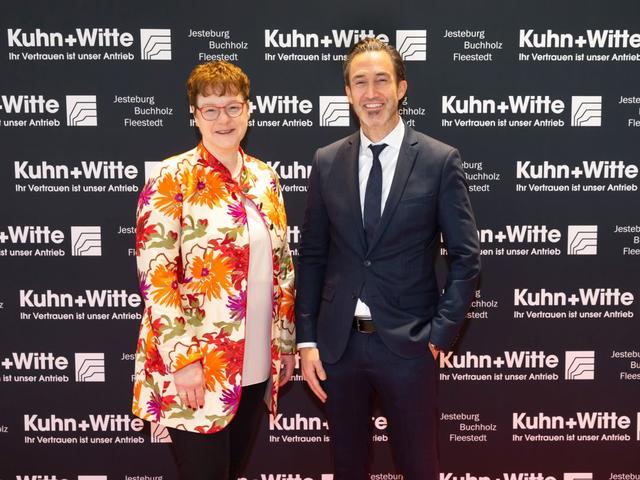Die beiden Kuhn+ Witte-Geschäftsführer Kerstin Klein und Jan Rommel | Foto: Gilbert Sudios Jesteburg