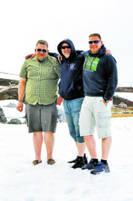 Wie 2015 wollen (v. li.) Christian Horend, Nico Bußmann und Christian Graf den Polarkreis in kurzen Hosen überqueren