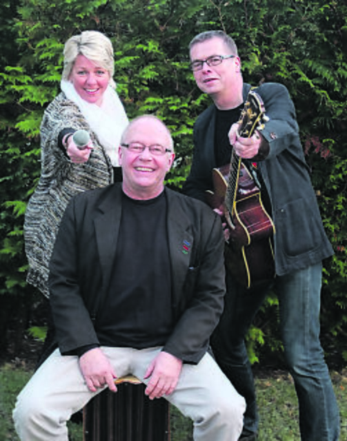 Spielt beim Benefizkonzert: das Trio "Schmidt's Three"