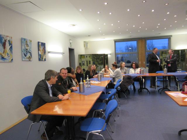 so langsam füllte sich der Saal im Sportzentrum von Blau-Weiss Buchholz | Foto: tw