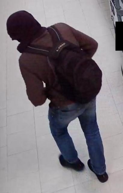 Vielleicht erkennt jemand den Rucksack des Räubers
