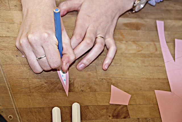 5. Nun das Innenohr kreativ verzieren | Foto: FLMK
