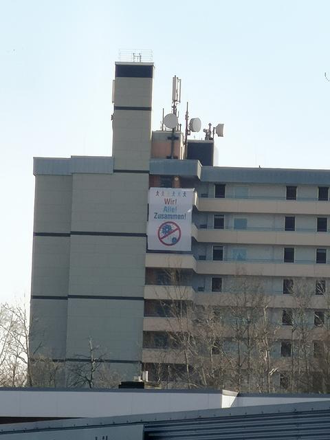 Am Hochhaus am Europaring