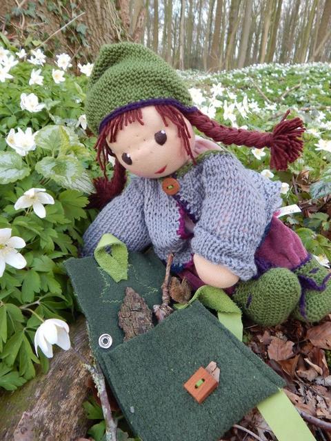 Puppe "Kleine Waldfee" mit Stöckersammeltasche | Foto: Kliem-Pärsch
