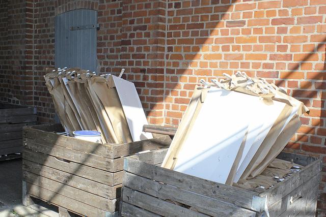 Insgesamt 176 Jalousieklappen müssen wieder an den Flügeln befestigt werden | Foto: sb