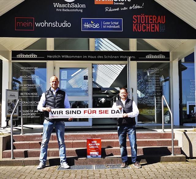 Stephan Jochens (li.) und Andreas Rehm von Mein Wohnstudio in Hittfeld | Foto: Weber 