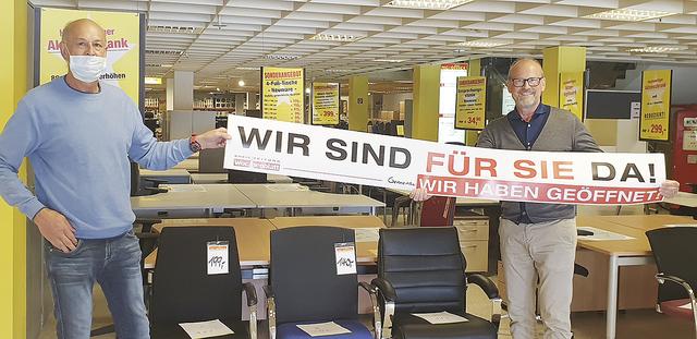 Michael (li.) und Carsten Ecklebe von MC-OFFICE in Harburg | Foto: Roesnick