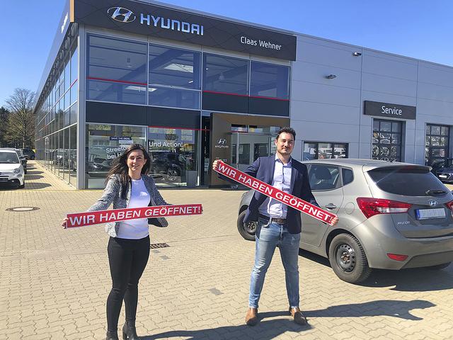 Nathalie Koennecke und Niklas Wehner von Claas Wehner Autohaus GmbH (Hanomagstr. 15) in Buchholz | Foto: Falke