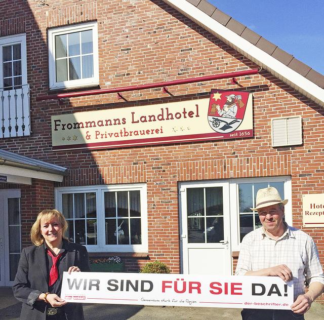 Tina und Heiner Frommann von Frommann Landhotel &amp; Privatbrauerei in Dibbersen  | Foto: WOCHENBLATT