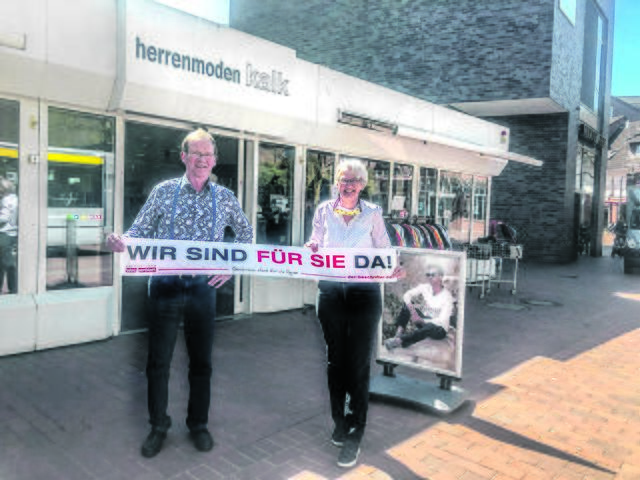 Jens und Gudrun Kalk von Herrenmoden Kalk in Buchholz  | Foto: WOCHENBLATT