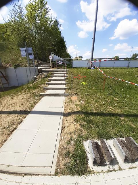 Links rein, rechts raus: Hinweise auf die Einbahn-straßenregelung