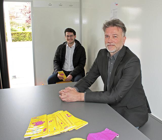 André Grote (re.) und Mate Sieber hoffen auf Ideen der Bürger