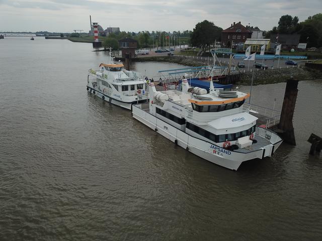 Zwei Fähren befördern künftig Fahrgäste von Stadersand nach Hamburg | Foto: Stade Marketing und Tourismus GmbH