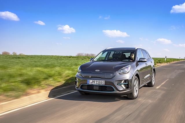 Der Kia e-Niro hat eine kombinierte Reichweite von bis zu 455 Kilometern | Foto: Kia