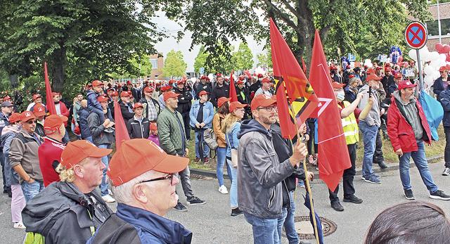 Solidarität bei der Kundgebung in Stade | Foto: jab