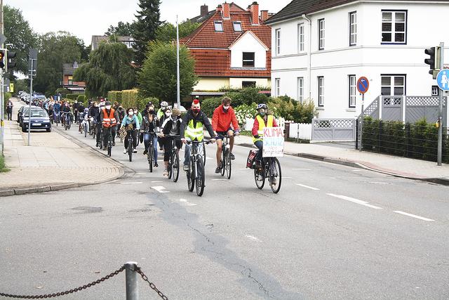 Rund 70 Radfahrer demonstrierten für mehr Klimaschutz 