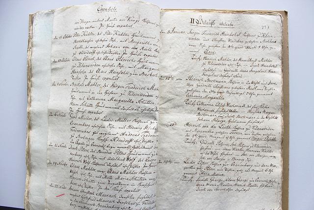 Für die Recherche in Kirchenbüchern sollte man alte Schriften beherrschen | Foto: sb