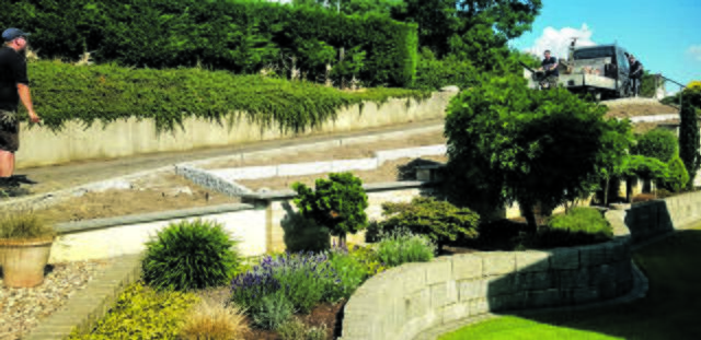 Zahlreiche Ideen zur fachgerechten Gestaltung von ansprechenden Gartenanlagen bietet das Team von Steffen Heuer | Foto: Heuer