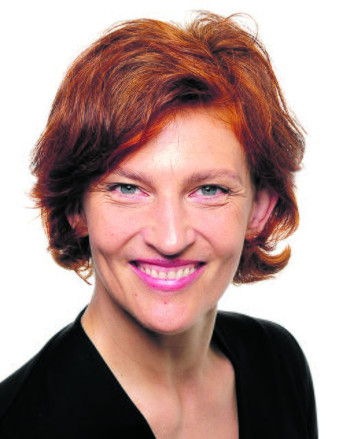 Ilka Holst gibt gleich dreimal den Kursus "Dance with your Heart"