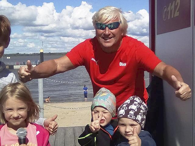 Der "DJ von der Elbe", Dirk Ludewig, legt für den guten Zweck auf | Foto: Privat