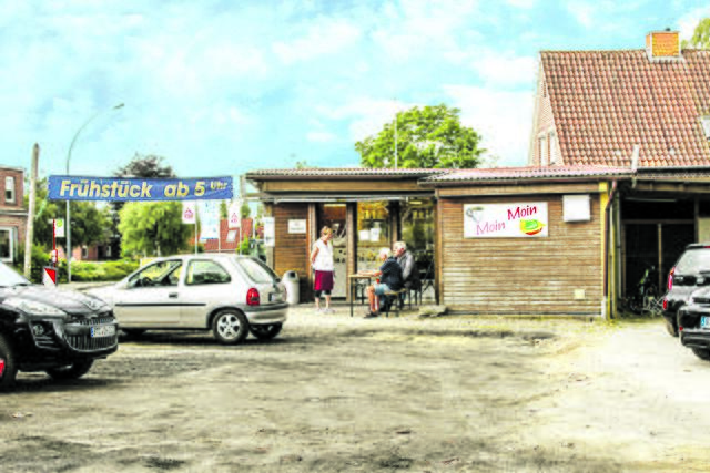 Beliebter Treffpunkt gleich nebenan: das Stehcafé Moin Moin | Foto: sb