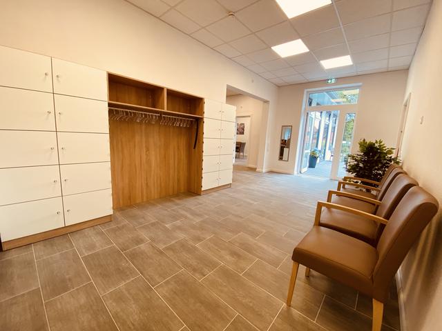 Eingang mit großer Garderobe | Foto: Tagespflege Hechthausen