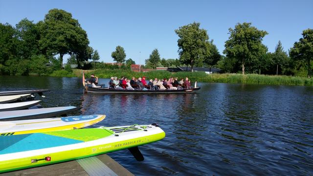 Mit der Gruppe auf dem Wasser: Fleetkahnfahrten auf der Schwinge | Foto: SMTG