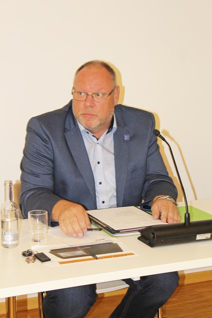 Holger Ullenboom kritisiert, dass das Land nicht früher informiert hat