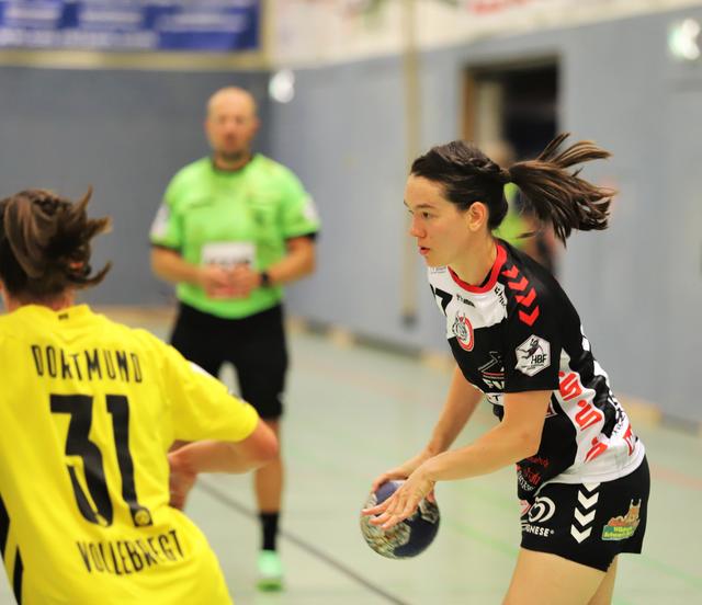 Melissa Luschnat (re.) im Angriff | Foto: cc