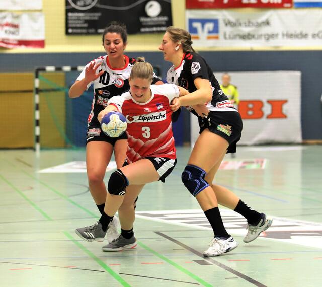 Laura Rüfieux (Mitte) von den Gäste ist durch | Foto: cc