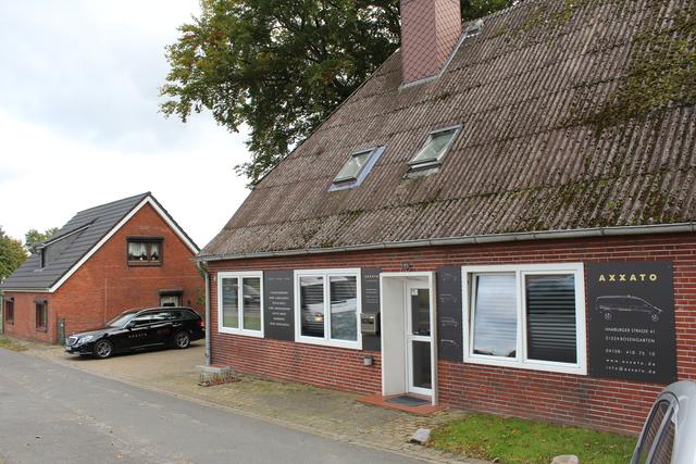 Die Axxato-Zentrale an der Hamburger Straße 41 in Tötensen