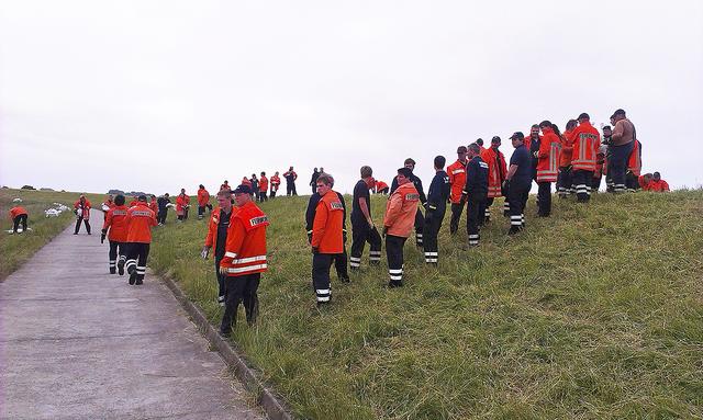 Auch bei der Deichverteidigung bei Hochwasser unterstützte die Feuerwehr Ollsen die Arbeiten | Foto: Feuerwehr