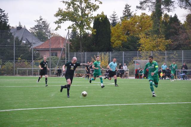Schon eingeweiht: Die ersten Fußballspiele fanden bereits auf dem neuen Platz statt Fotos: sc