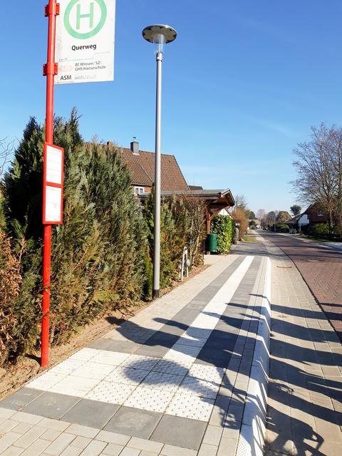 Die Bushaltestellen wurden barrierefrei umgebaut