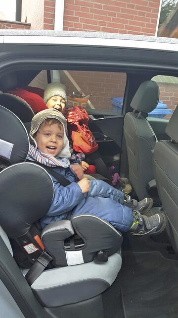 Den VW ID.3 finden auch die Kinder von Familie Bünger gut | Foto: Testfahrer